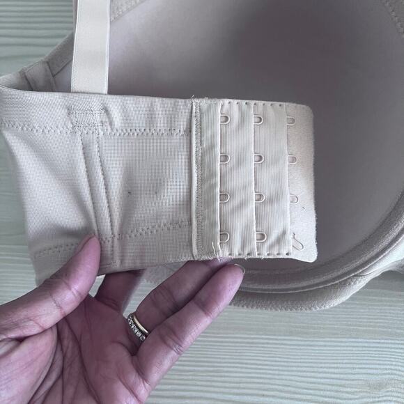 Wacoal 854119 Red Carpet Strapless Underwire Bra 42H Sale Color Convertible NWOT - Picture 6 of 6